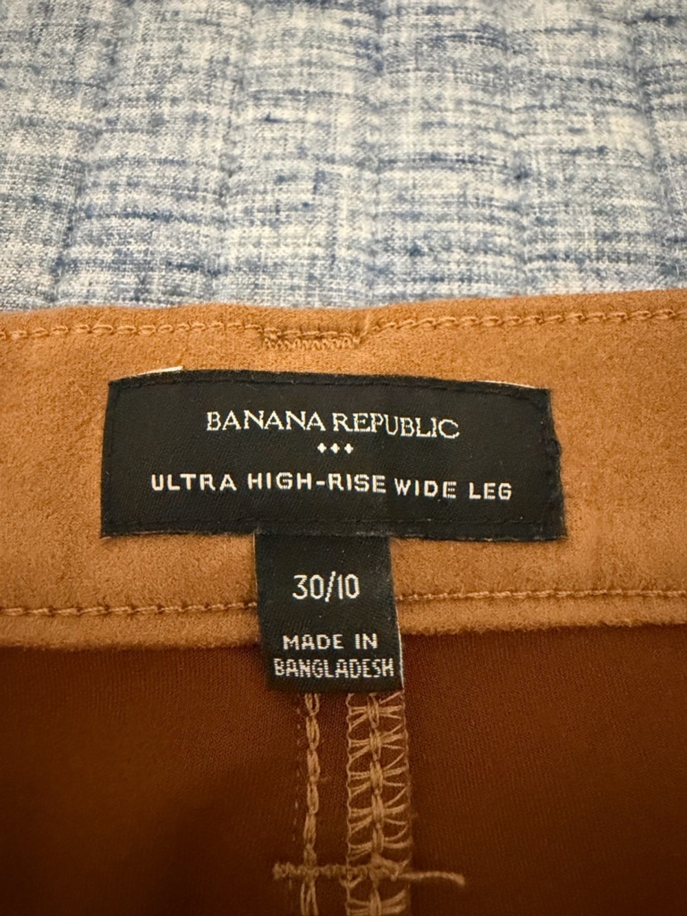 Banana Republic Ultra High-Rise Wide Leg Pants in Camel - Picture 2 of 3